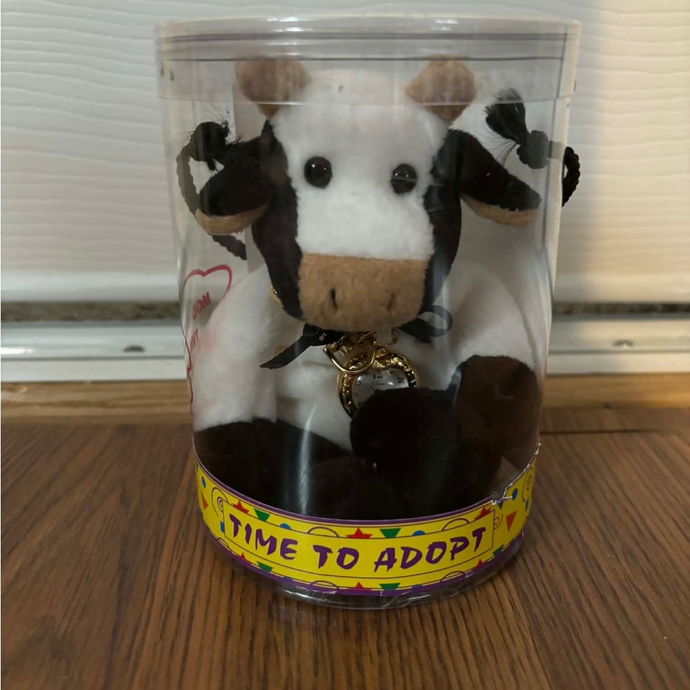 Vintage Eastern Times ny collectible cow with a watch collar nwt